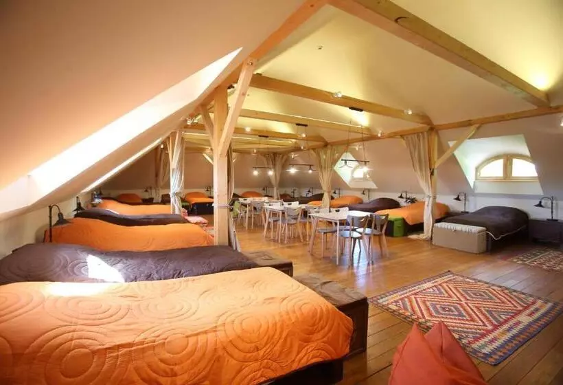 Majatalo Csodarabbik útja Fogadó