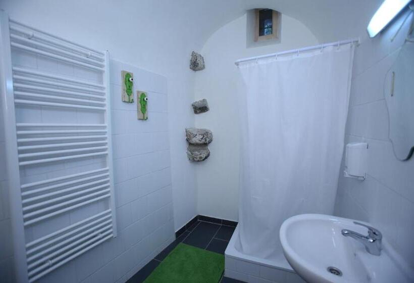 Pensjonat Csodarabbik útja Fogadó