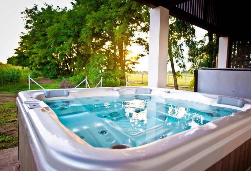 Pensjonat Leveleki Vendégház   Egeres Tanya