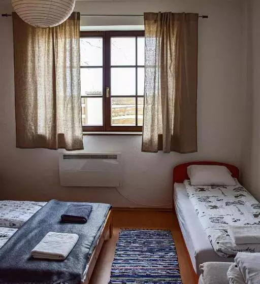 Majatalo Leveleki Vendégház   Egeres Tanya