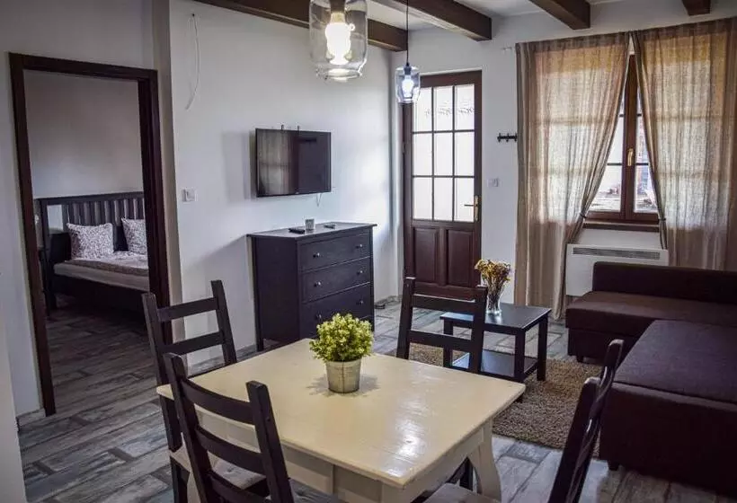 Majatalo Leveleki Vendégház   Egeres Tanya