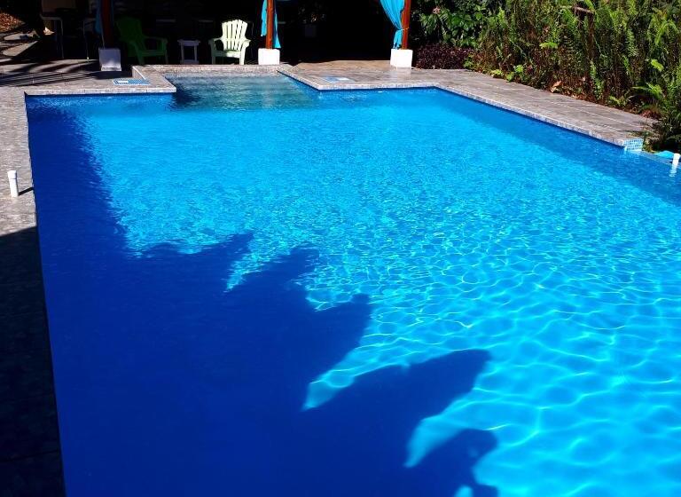 펜션 Tropical Paradise Bungalows