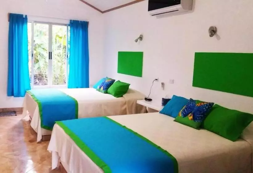 Majatalo Tropical Paradise Bungalows