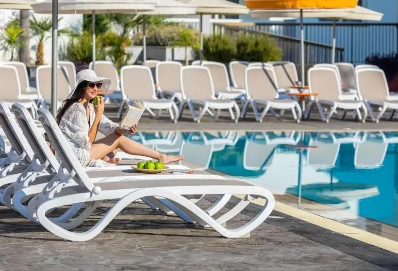 Christabelle Hotel Apartments