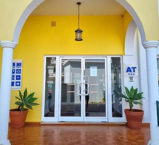 Отель Apartamentos Turisticos Alagoa Praia