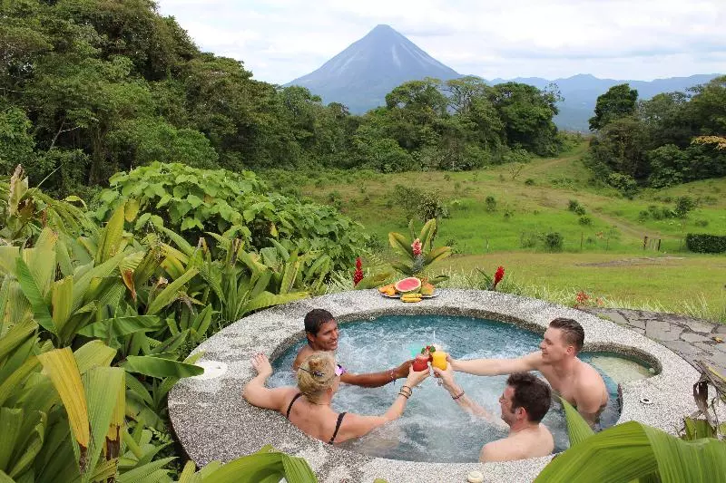 Отель Arena Logde