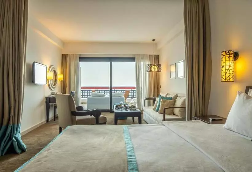 ホテル Arkin Palm Beach