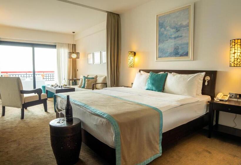 هتل Arkin Palm Beach