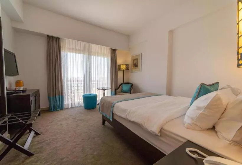 ホテル Arkin Palm Beach