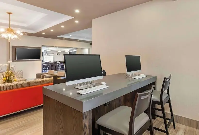 ホテル Best Western Plus Executive Inn