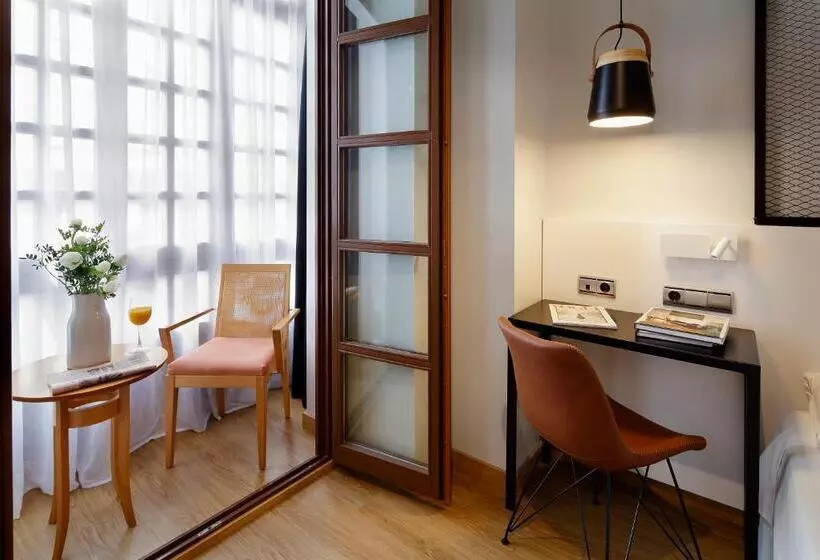 Marqués, Blue Hoteles