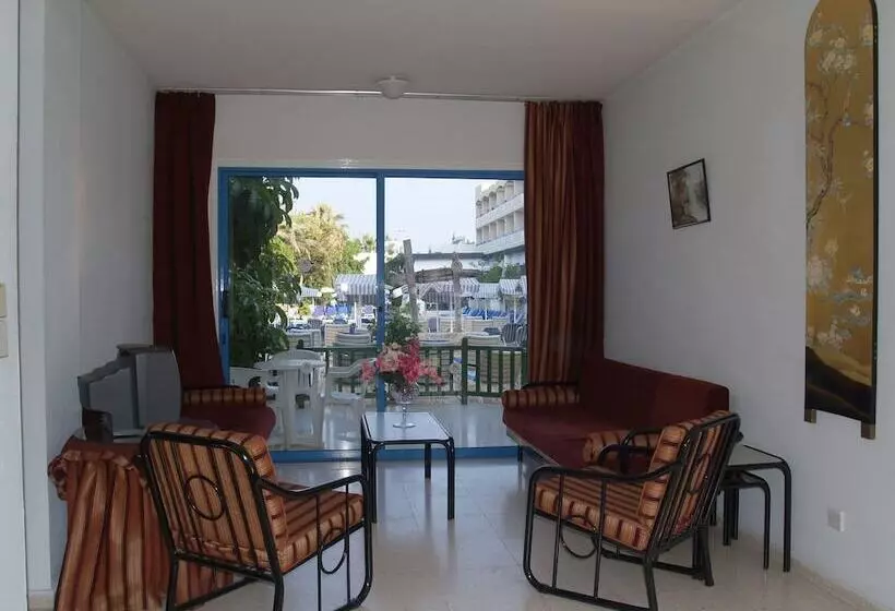 בית מלון כפרי Paphiessa