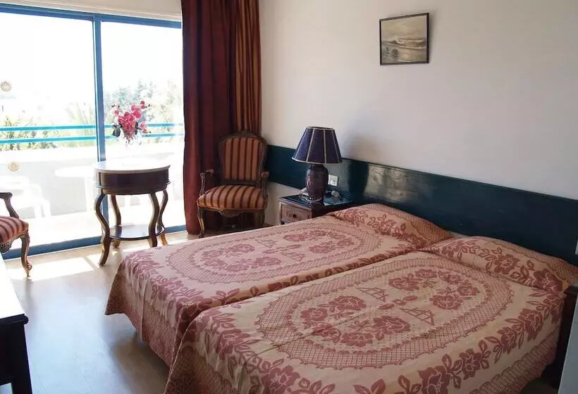 בית מלון כפרי Paphiessa