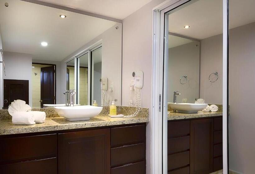 هتل Plaza Florida Suites