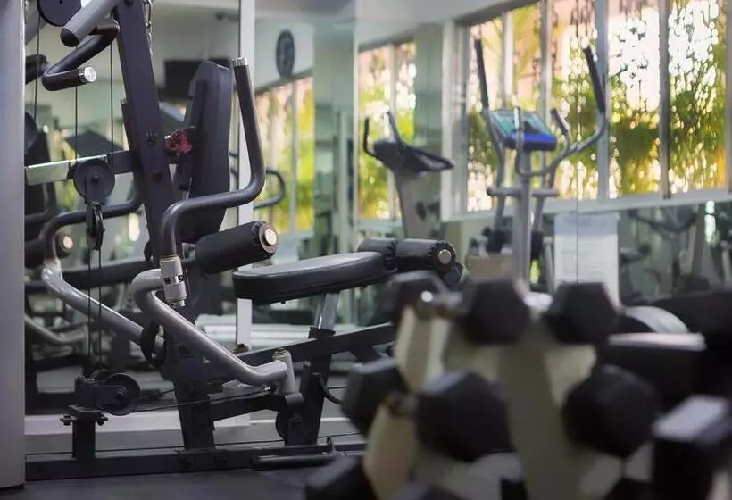 هتل Plaza Florida Suites