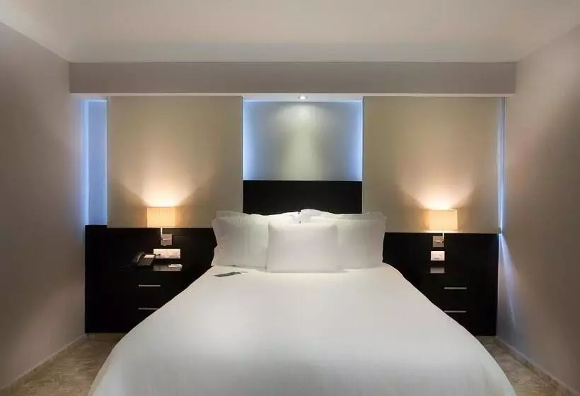 هتل Plaza Florida Suites