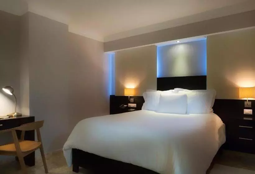 هتل Plaza Florida Suites