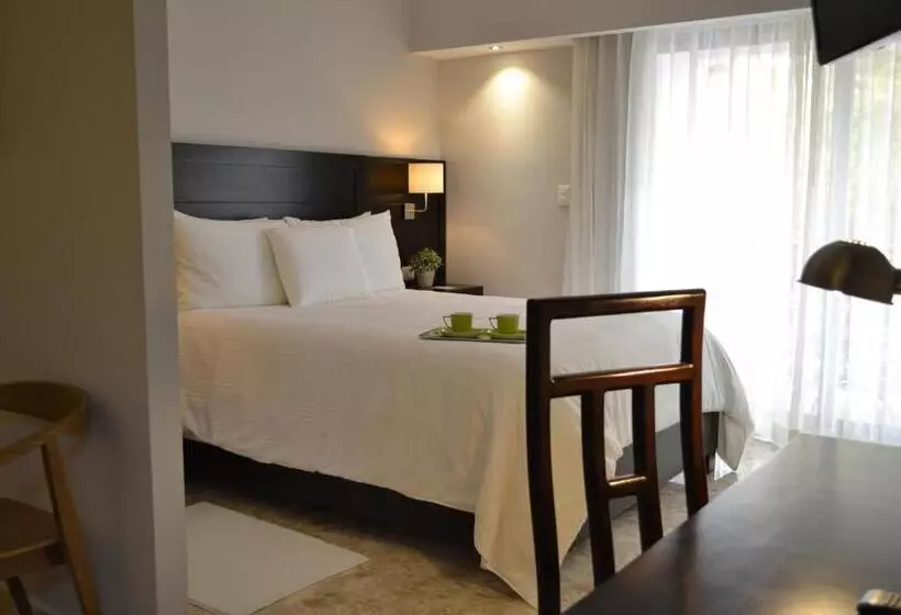 هتل Plaza Florida Suites