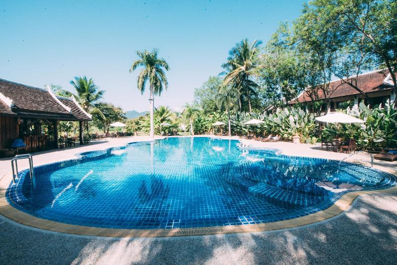 هتل Santi Resort & Spa