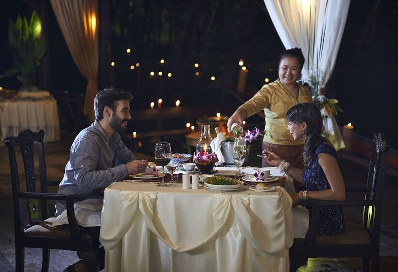 هتل Santi Resort & Spa