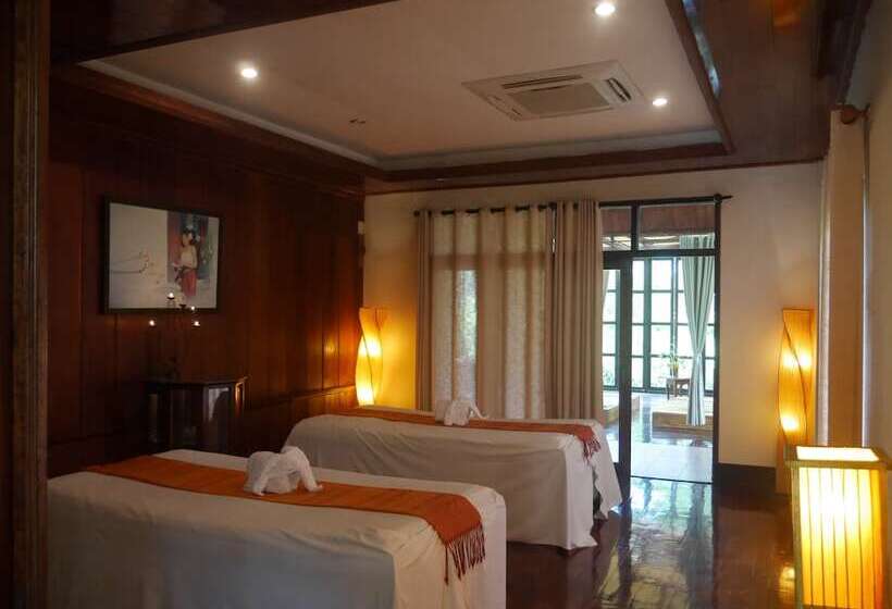 هتل Santi Resort & Spa