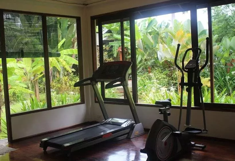 ホテル Santi Resort & Spa