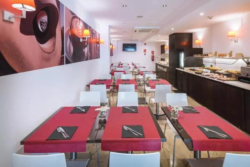 Отель Serhs Del Port