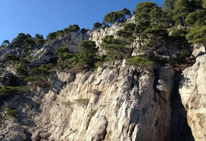 בית מלון כפרי The Originals Access, Hôtel Béziers Est