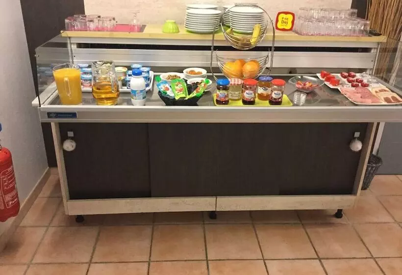 호텔 The Originals Access, Hôtel Béziers Est