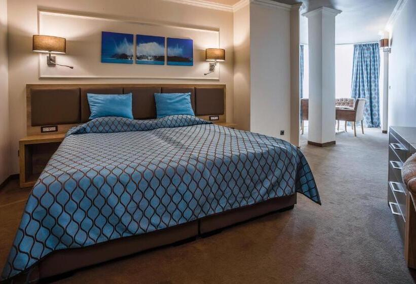 هتل Tiara Beach  All Inclusive