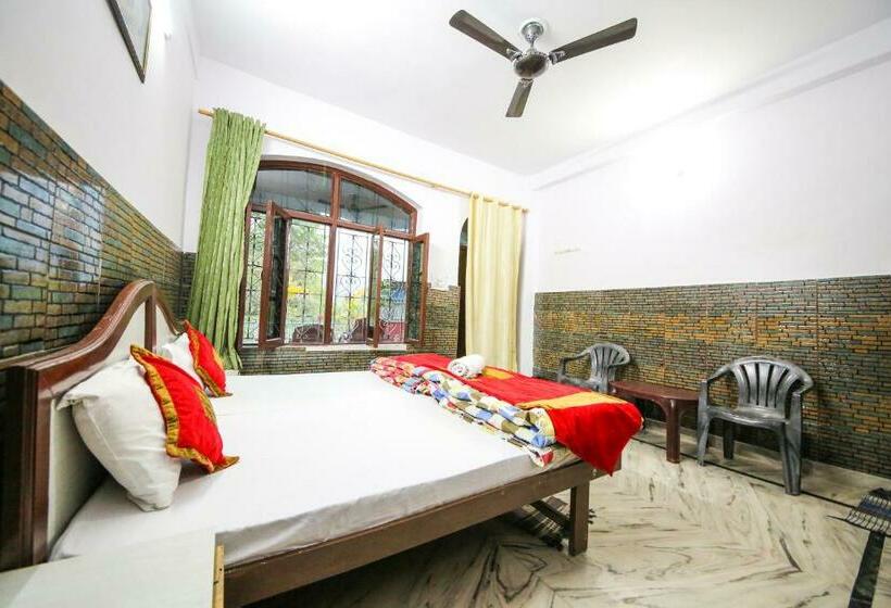 هاستل Rishikesh Sadan