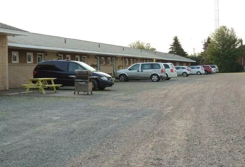 Balmoral Motel
