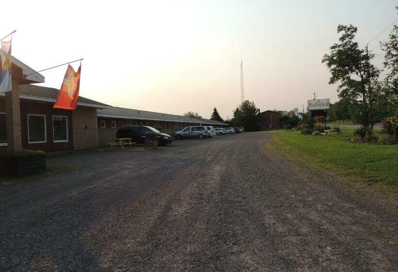 Balmoral Motel