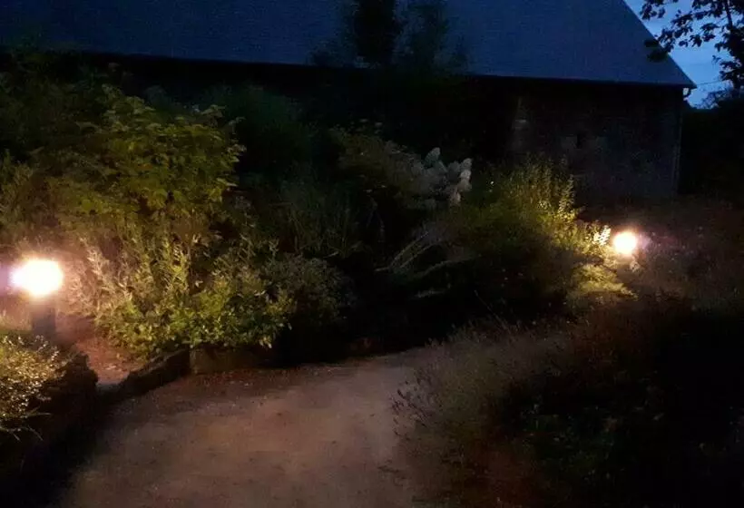 Aamiaismajoitus (B&B) Aux Greniers à Rêves