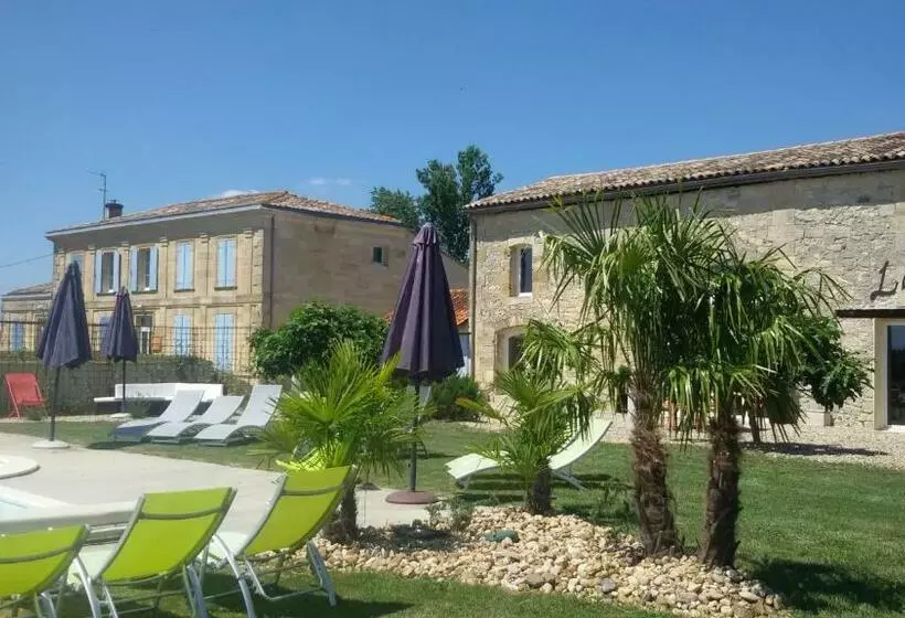 Aamiaismajoitus (B&B) La Grange De La Dupuise