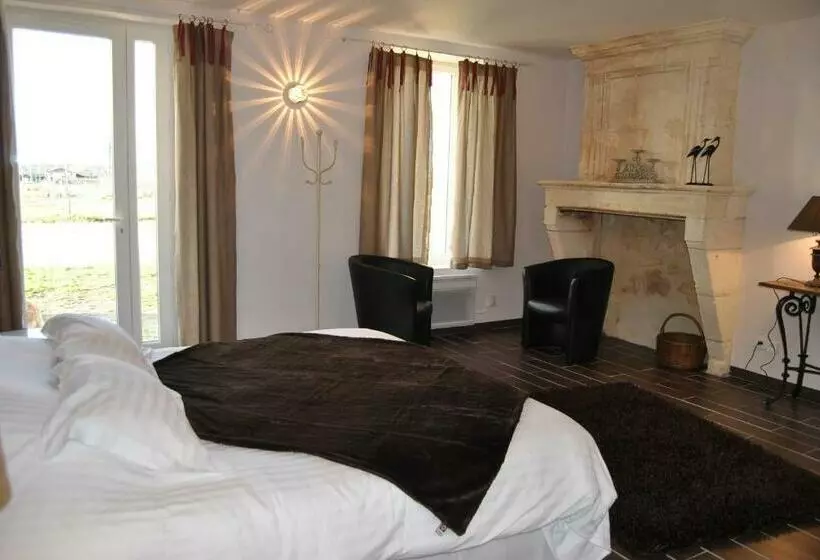 Aamiaismajoitus (B&B) La Grange De La Dupuise