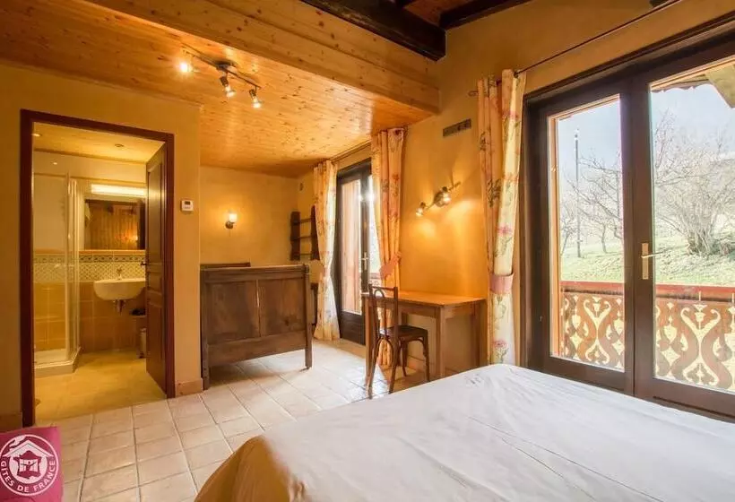 Aamiaismajoitus (B&B) Le Bois Des  Louison