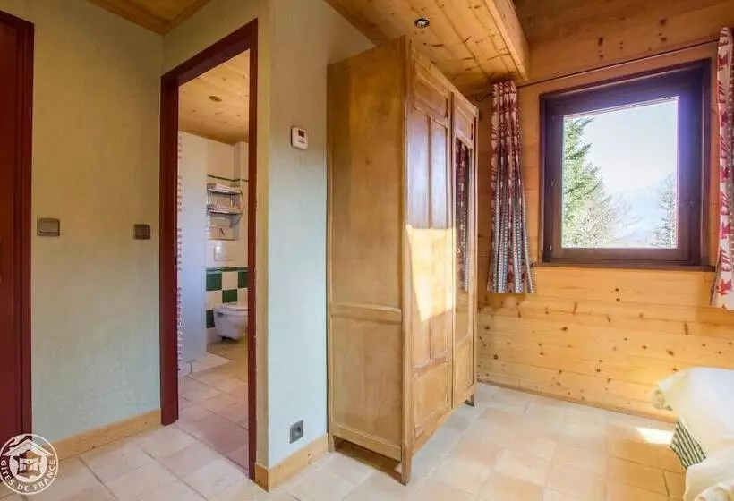 Aamiaismajoitus (B&B) Le Bois Des  Louison