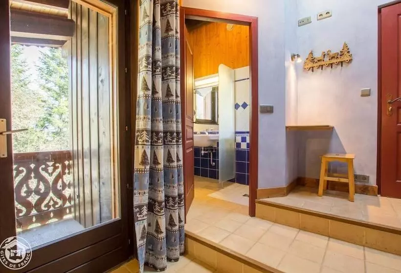 Aamiaismajoitus (B&B) Le Bois Des  Louison