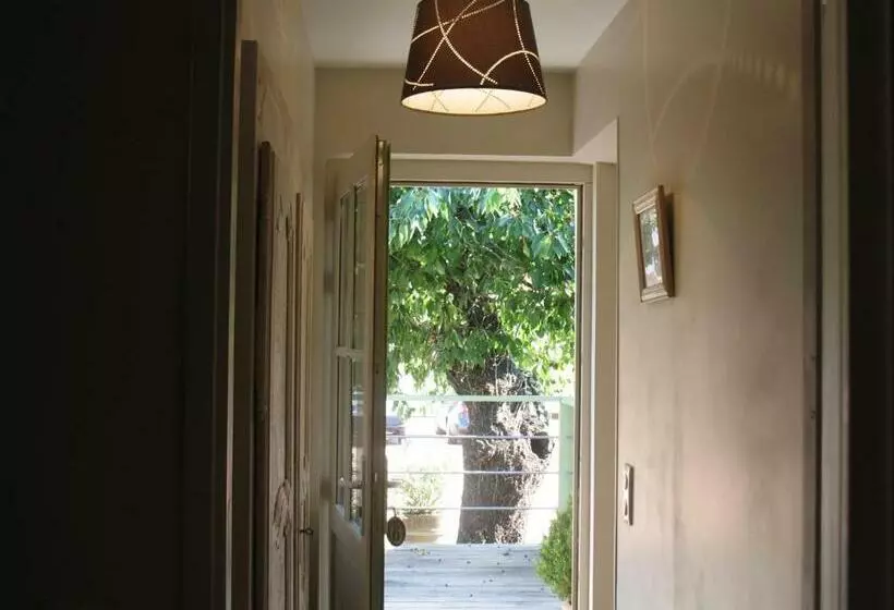 Aamiaismajoitus (B&B) Les Glycines   Domaine Gilles Coperet