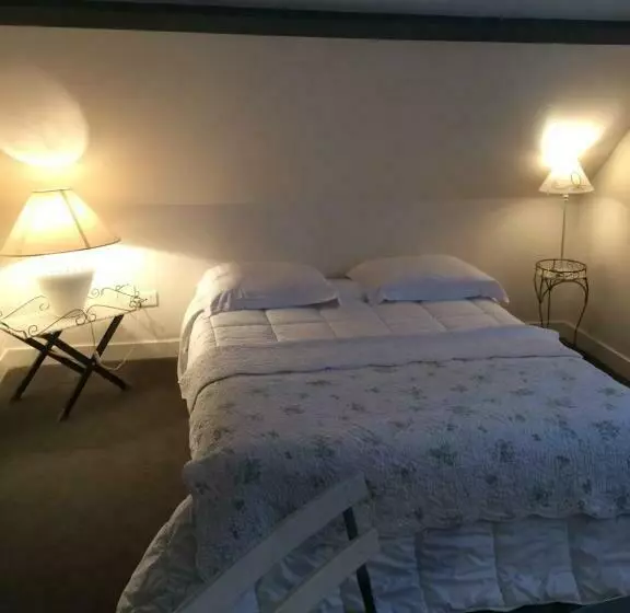 Aamiaismajoitus (B&B) Logis De La Paqueraie