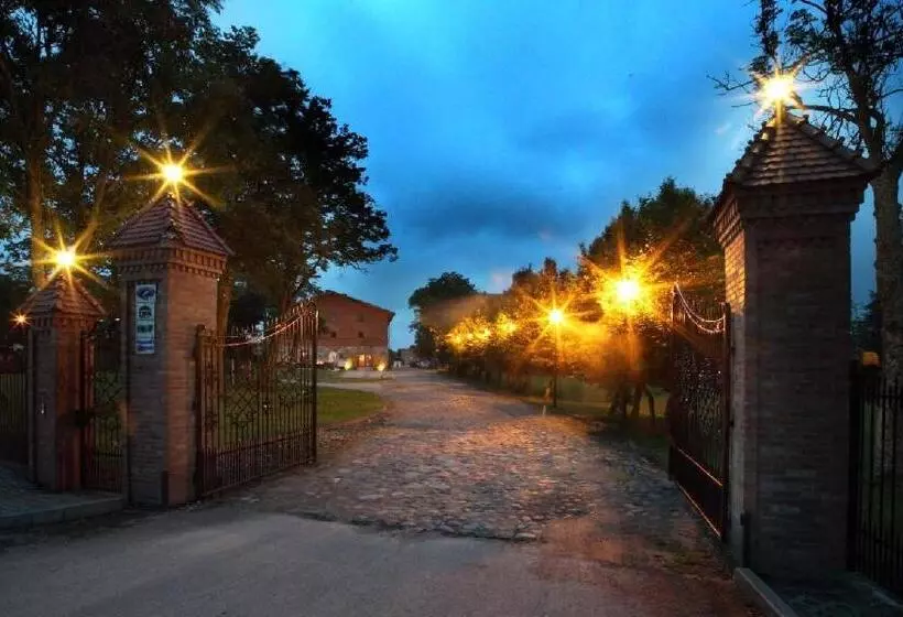 Aamiaismajoitus (B&B) Pałac Spichrz