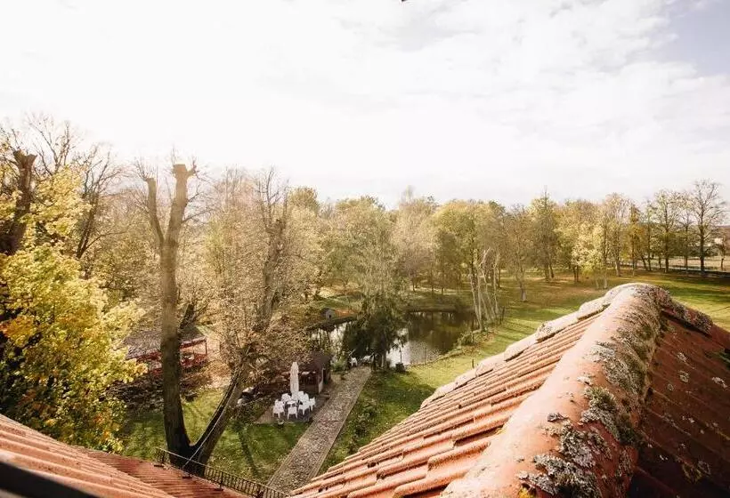 Aamiaismajoitus (B&B) Pałac Spichrz