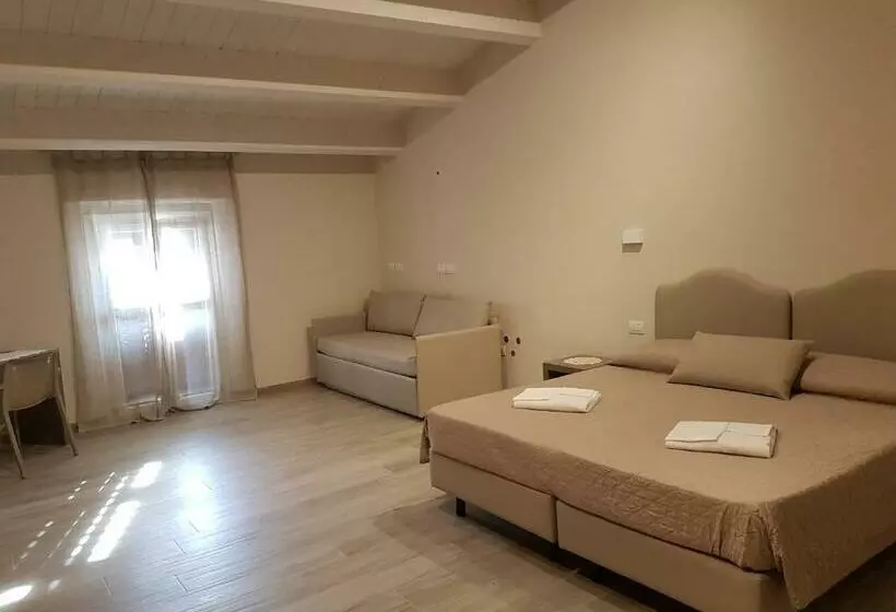 Hotelli Albergo Ristorante Gallo