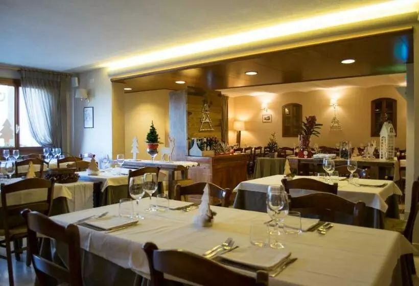 Hotelli Albergo Ristorante Gallo