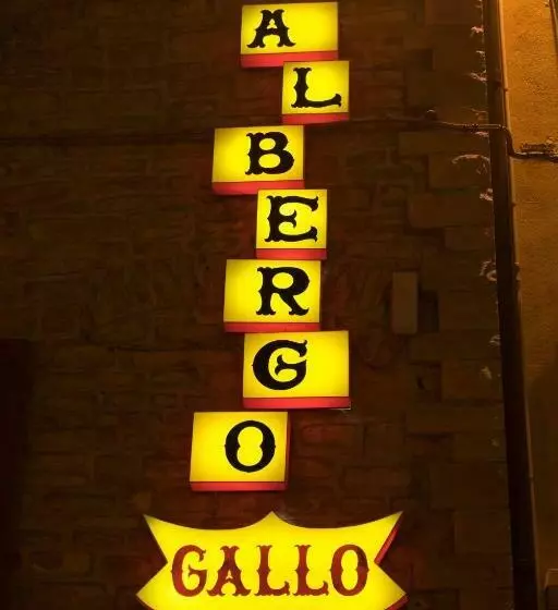 Hotelli Albergo Ristorante Gallo