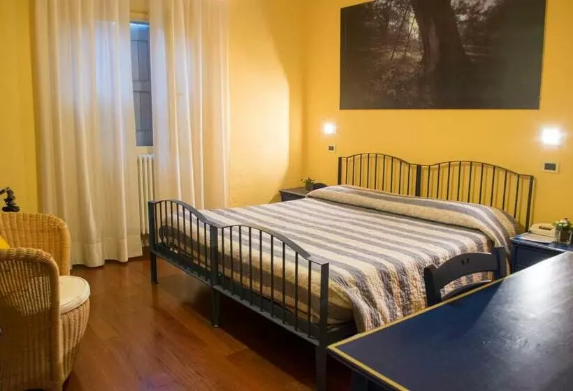 Hotelli Albergo Ristorante Gallo