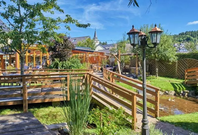 Hotelli Am Eifelsteig