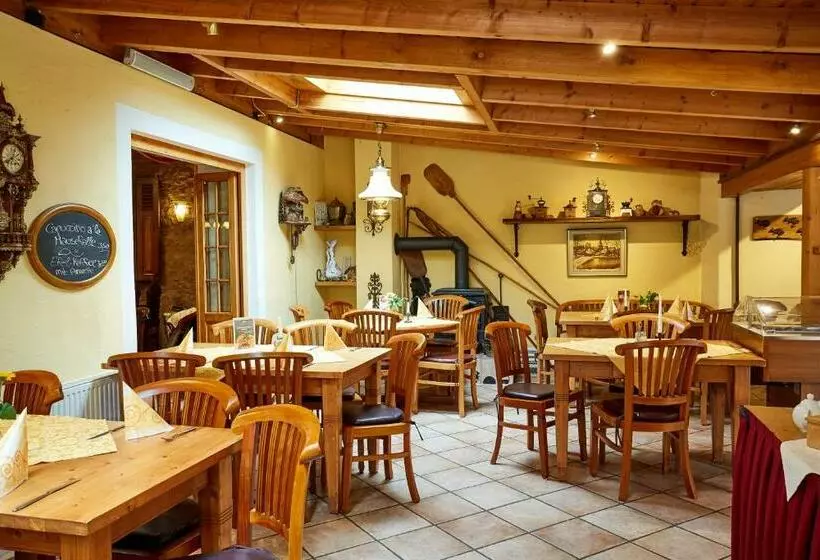 Hotelli Am Eifelsteig