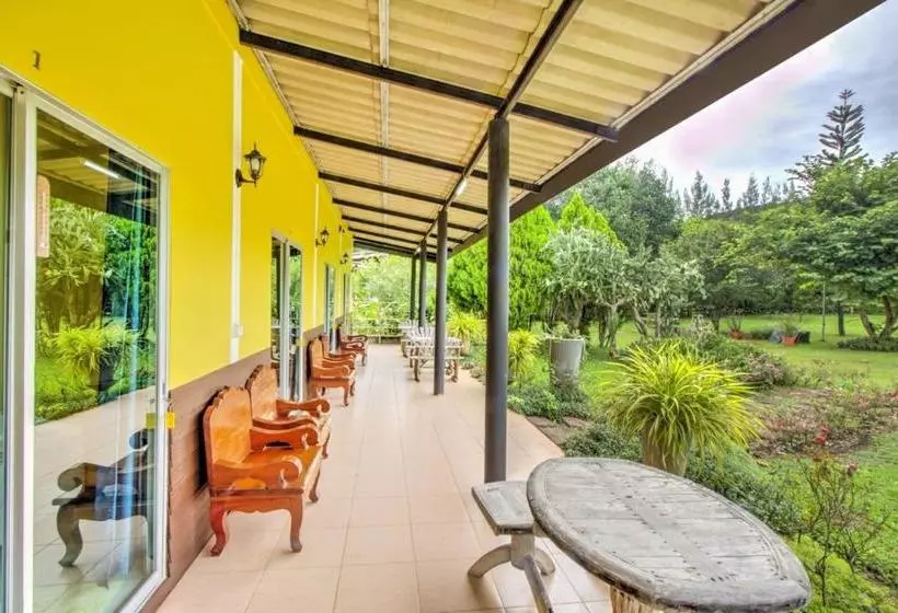 Hotelli Oyo 75347 The First Camp Resort At Khaoyai